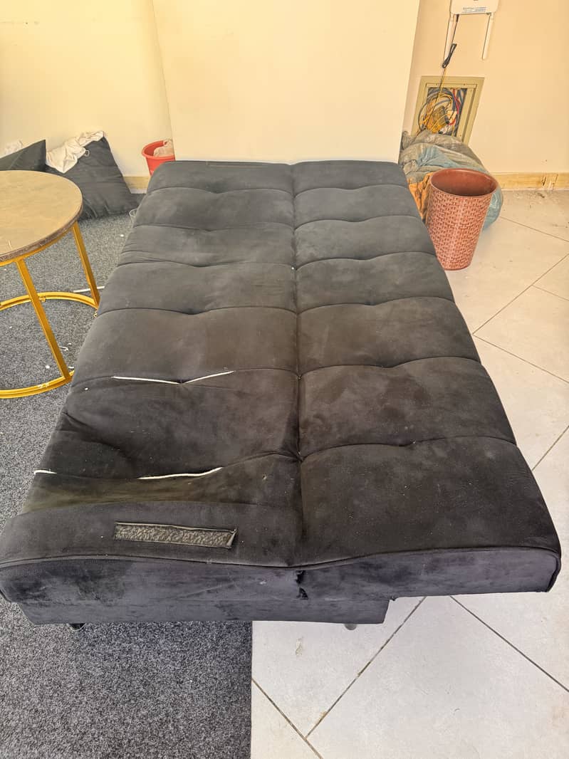 Sofa come bed 1