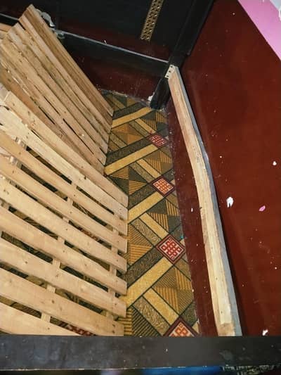king size bed urgent sale