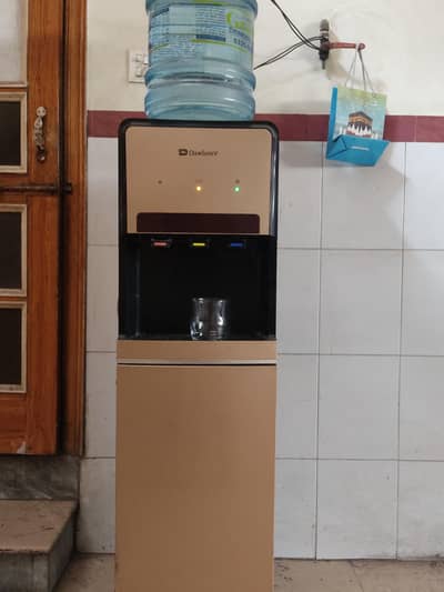 only 4 month used 10 by 10 condition