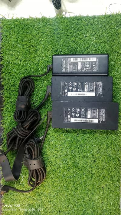 Original Razer Gaming Laptop Chargers 230W / 200W / 165W