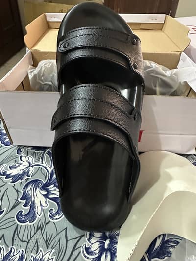 Size 8 number (41) مردانہ سوفٹی سینڈل