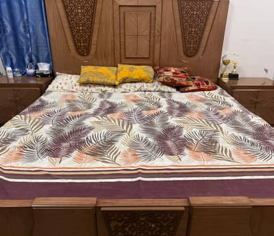 Wooden bed set/bed set/bed for sale/King size bed/Furniture/Bed