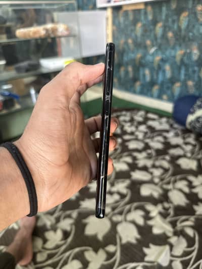 Sumsung note8 4 64 official pta approved