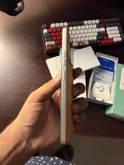 Tecno Camon 30