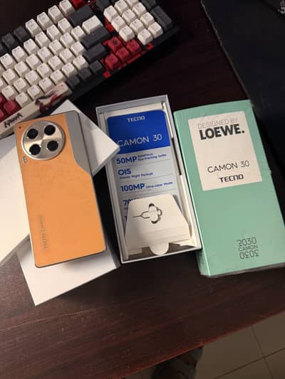 Tecno Camon 30
