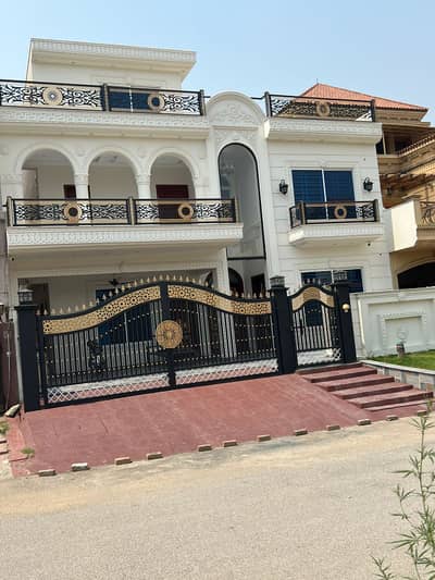 BRAND NEW 14 MARLA DOUBLE UNIT HOUSE FOR SALE IN G13