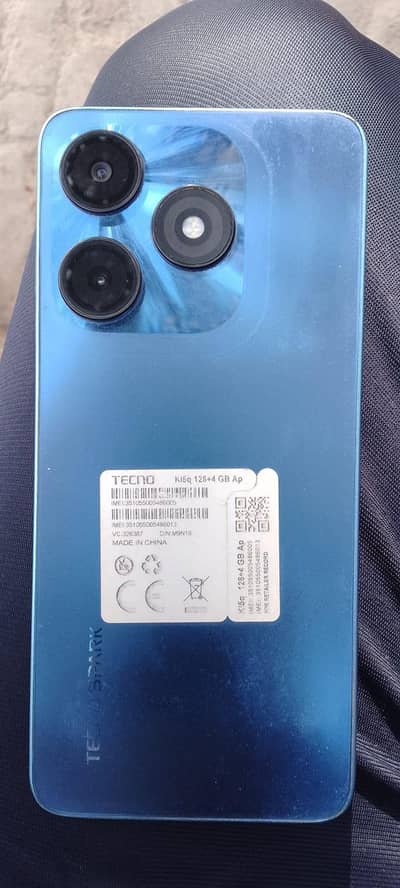 Techno Spark 10 4+4/128 For sale Full Box Fast charger/18 watt