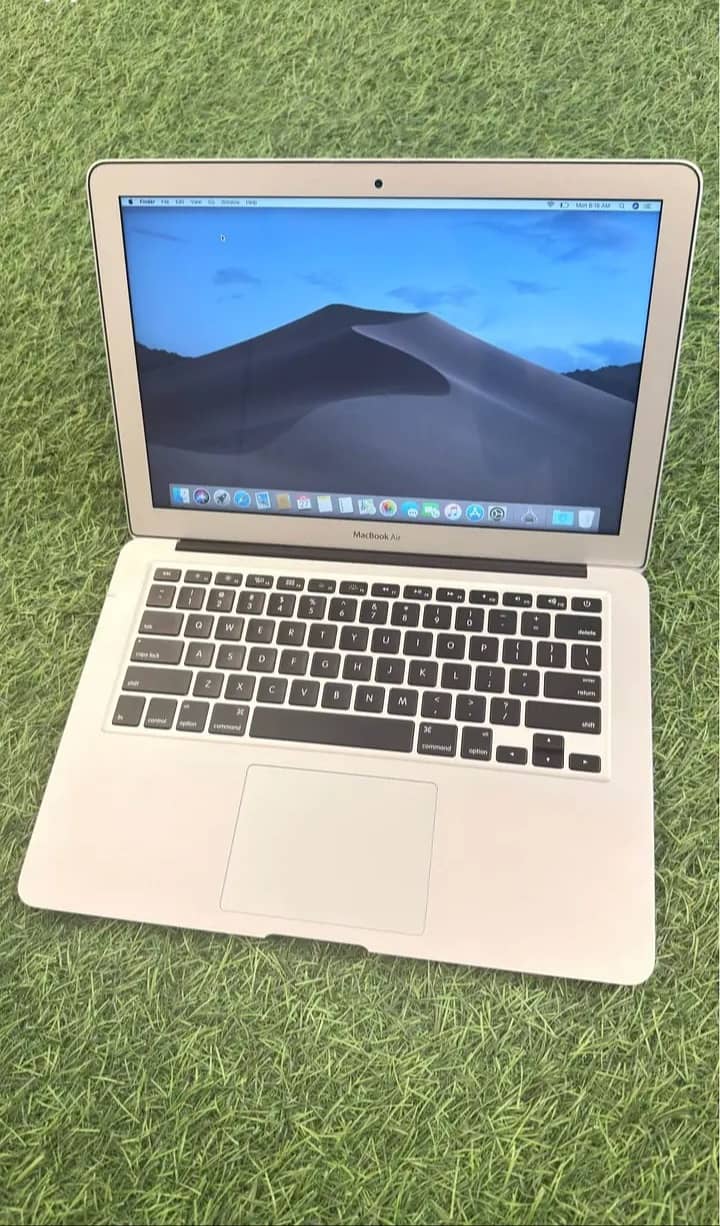 APPLE MACBOOK 3