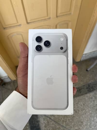 Brand new IPhone 17 Pro max for Sale