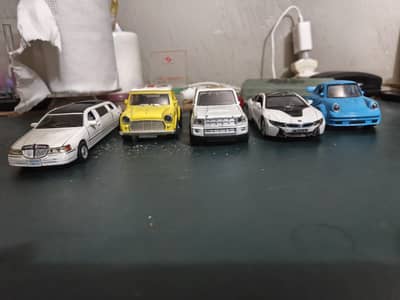 "5 CAR ON PACK"