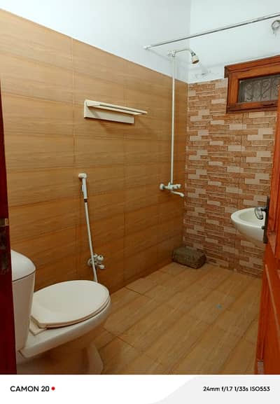GROUND FLOOR PORTION FOR RENT