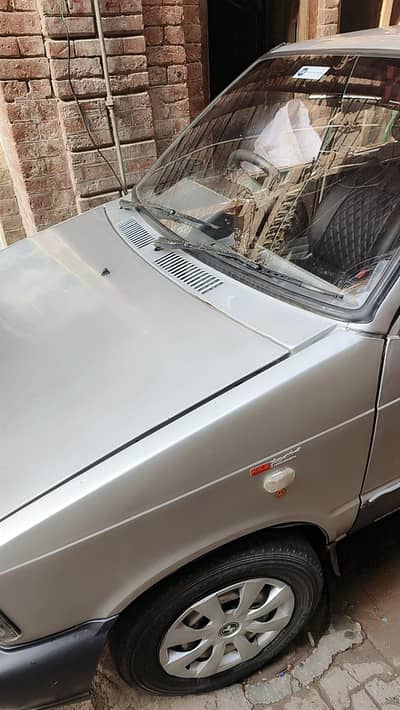 Mehran vxr 2017 k end pe li hai enjun 10%10 tayers 10%9 all ok