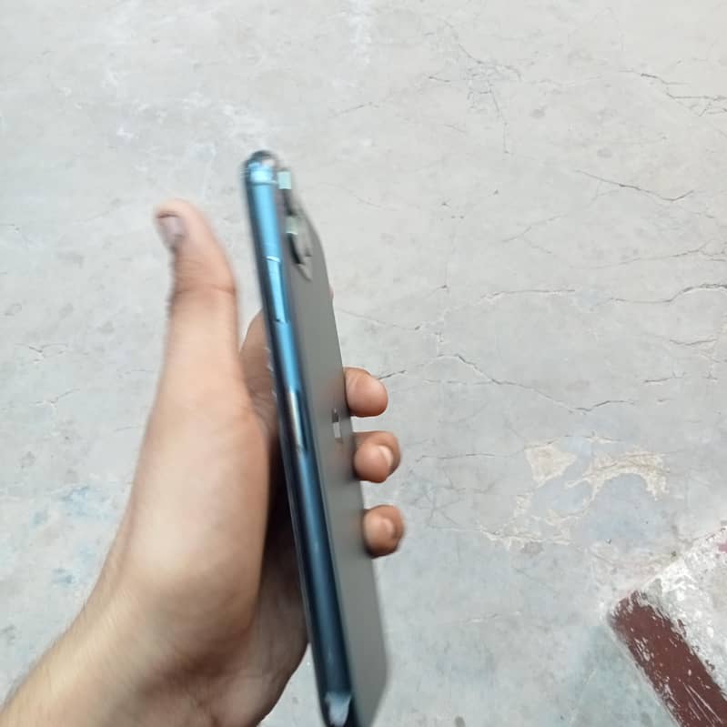 iPhone 11 pro max 3
