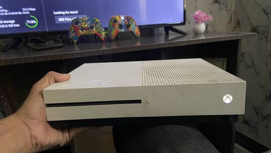 Xbox One S 500 GB Used