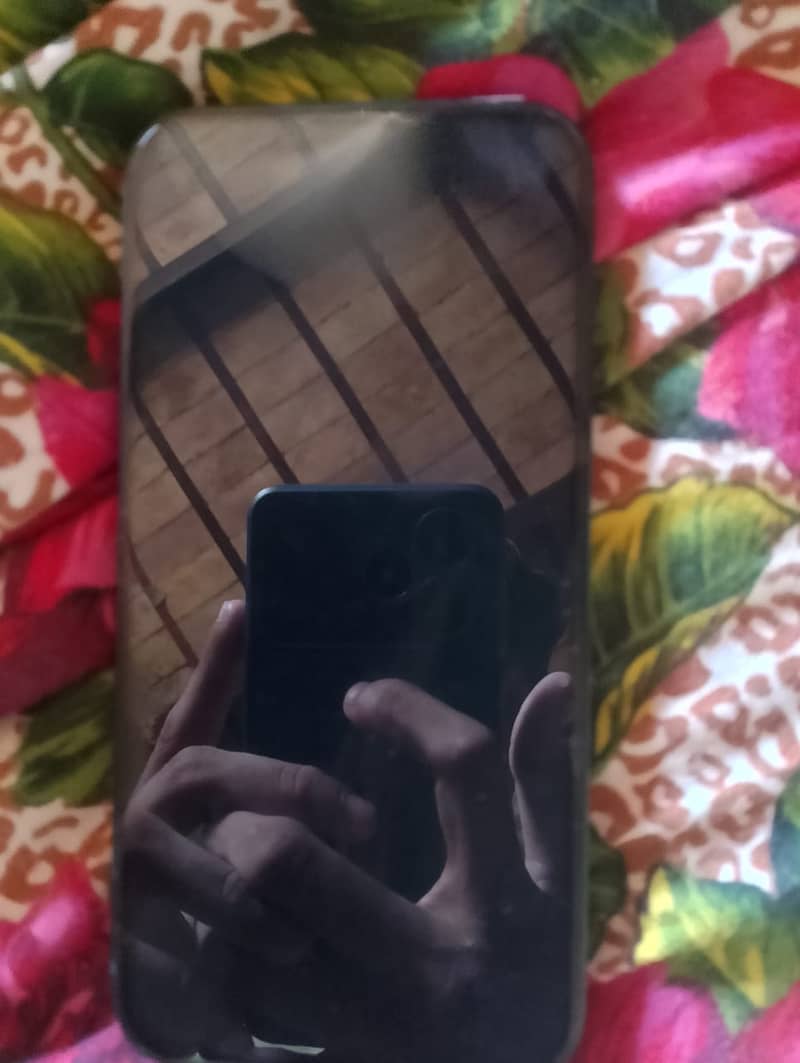 iPhone 13 1