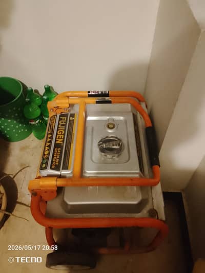Fujigen generator 2700 wt like new one
