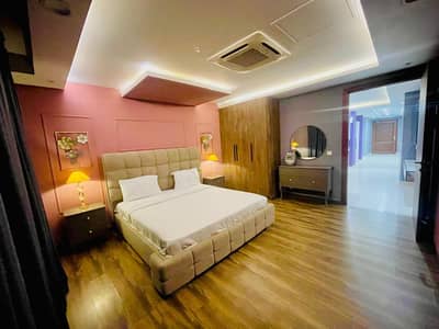 Spacious 01 Bed Apartment Gold Crest ph4 DHA on per day rent