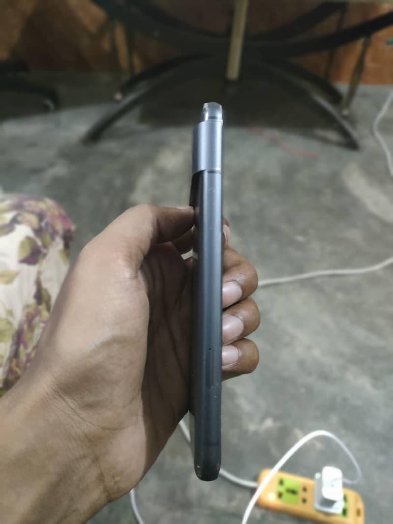 Pixel 8 5