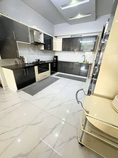 A Prime Location Flat Of 2000 Square Feet In Karachi