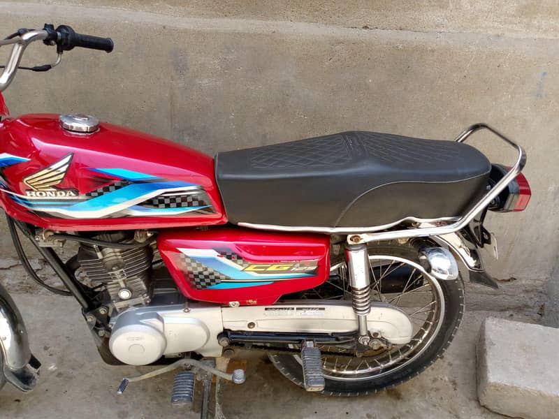 unique 125 2