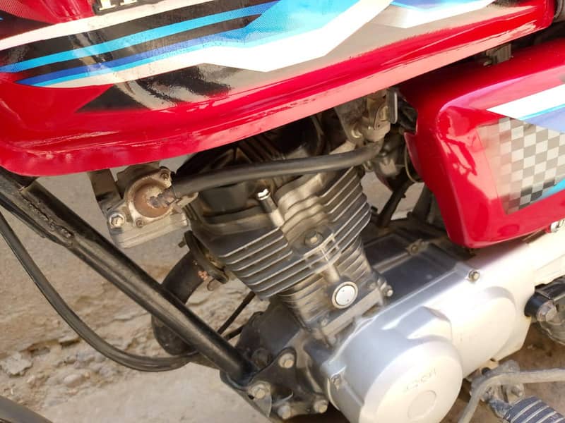 unique 125 3