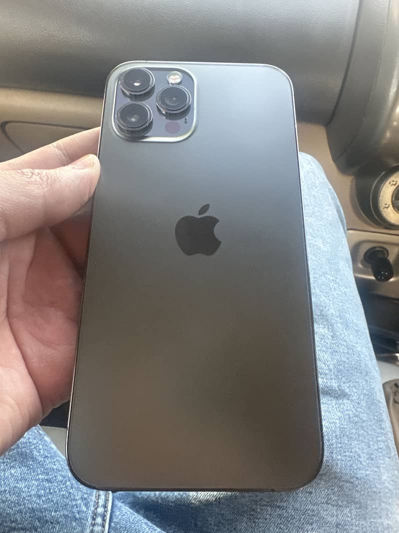 iPhone 12pro max 0