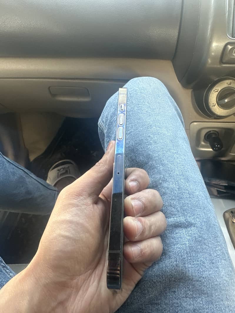 iPhone 12pro max 1