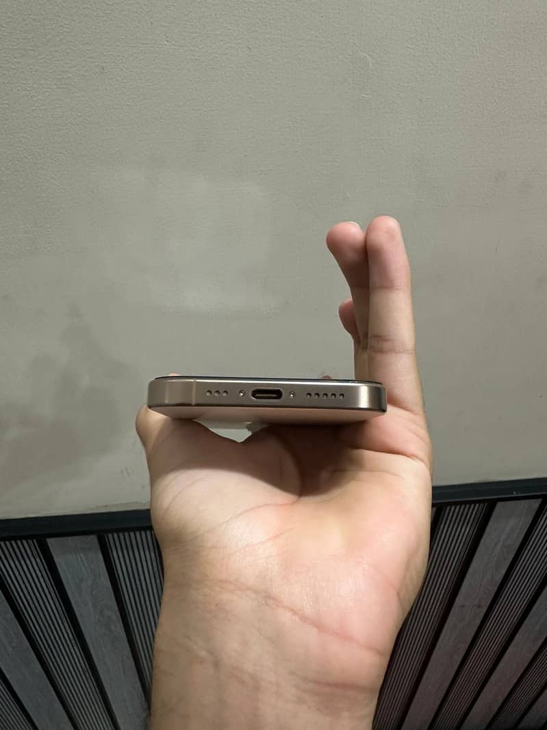 Iphone 16 pro 1