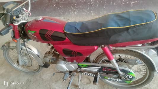 cd 70"2017 model, Engine condition bilkul new, Rahimyar khan number,
