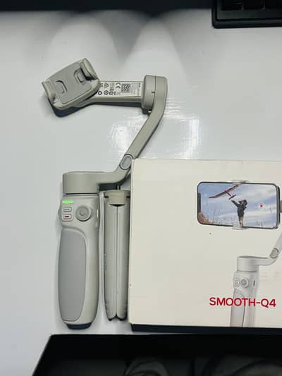 Zhiyun Smooth Q4 Gimbal For Smartphones