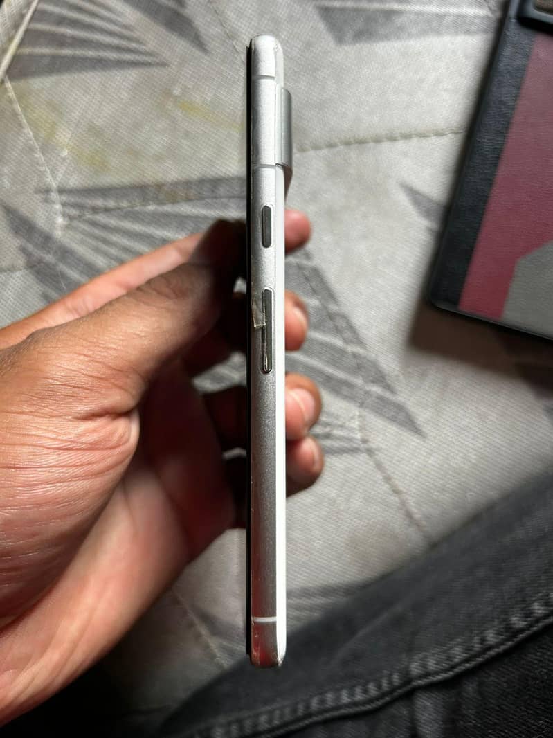 Google pixel 7 3