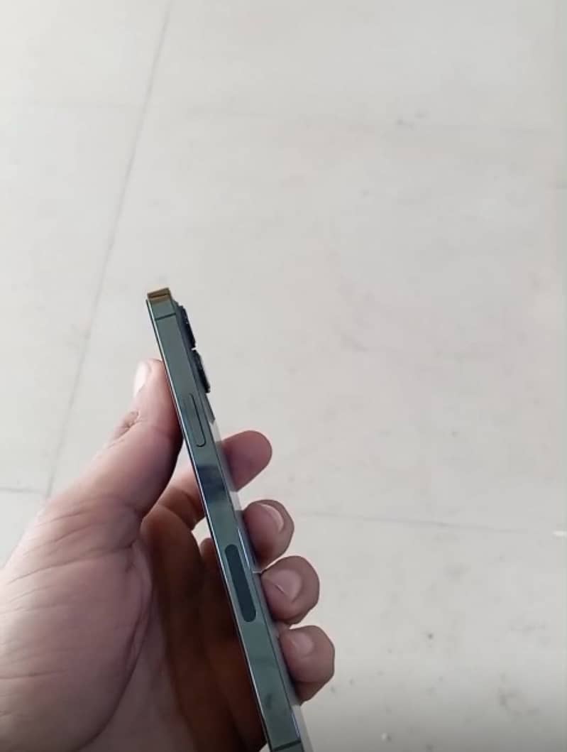 iPhone 12 Pro Max 7