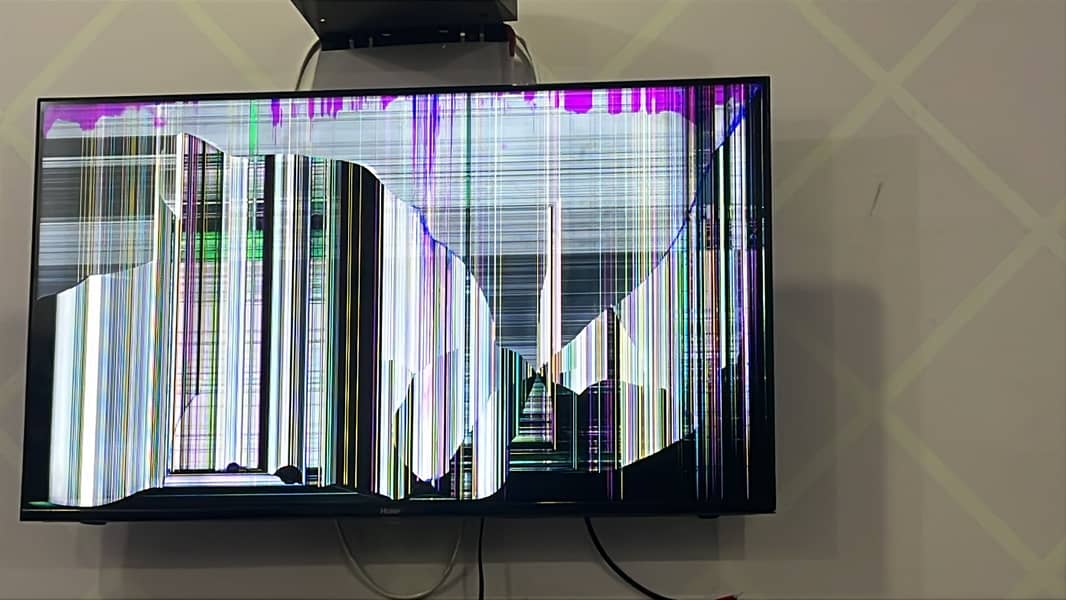 Panel broke 0