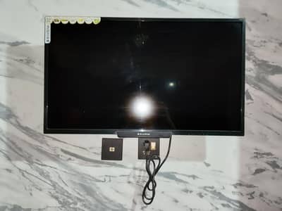 32 Inch EcoStar LED TV – Excellent Condition