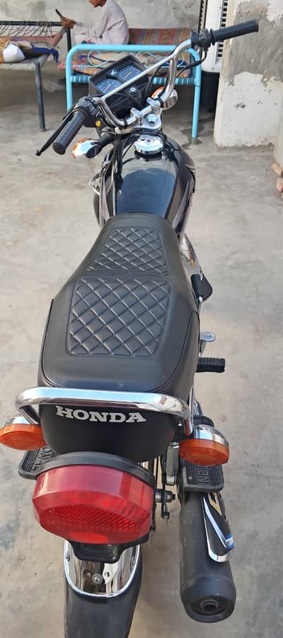 total genuine hy 03017643652