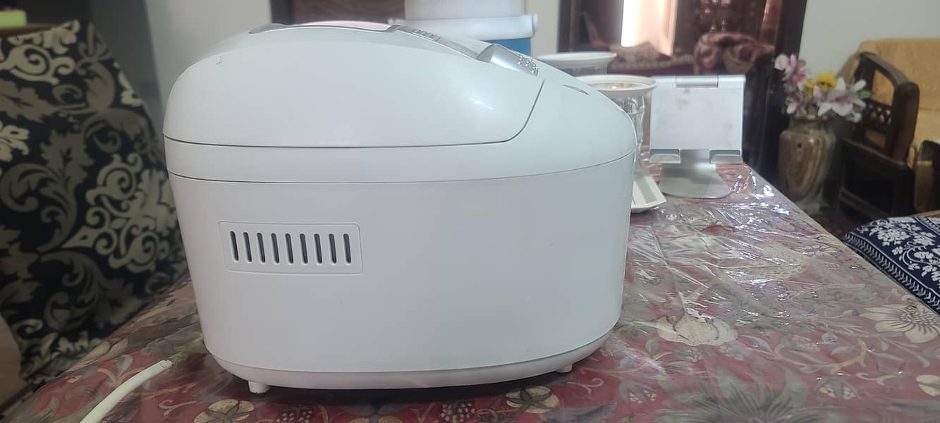 Murphy Richards bread maker 5