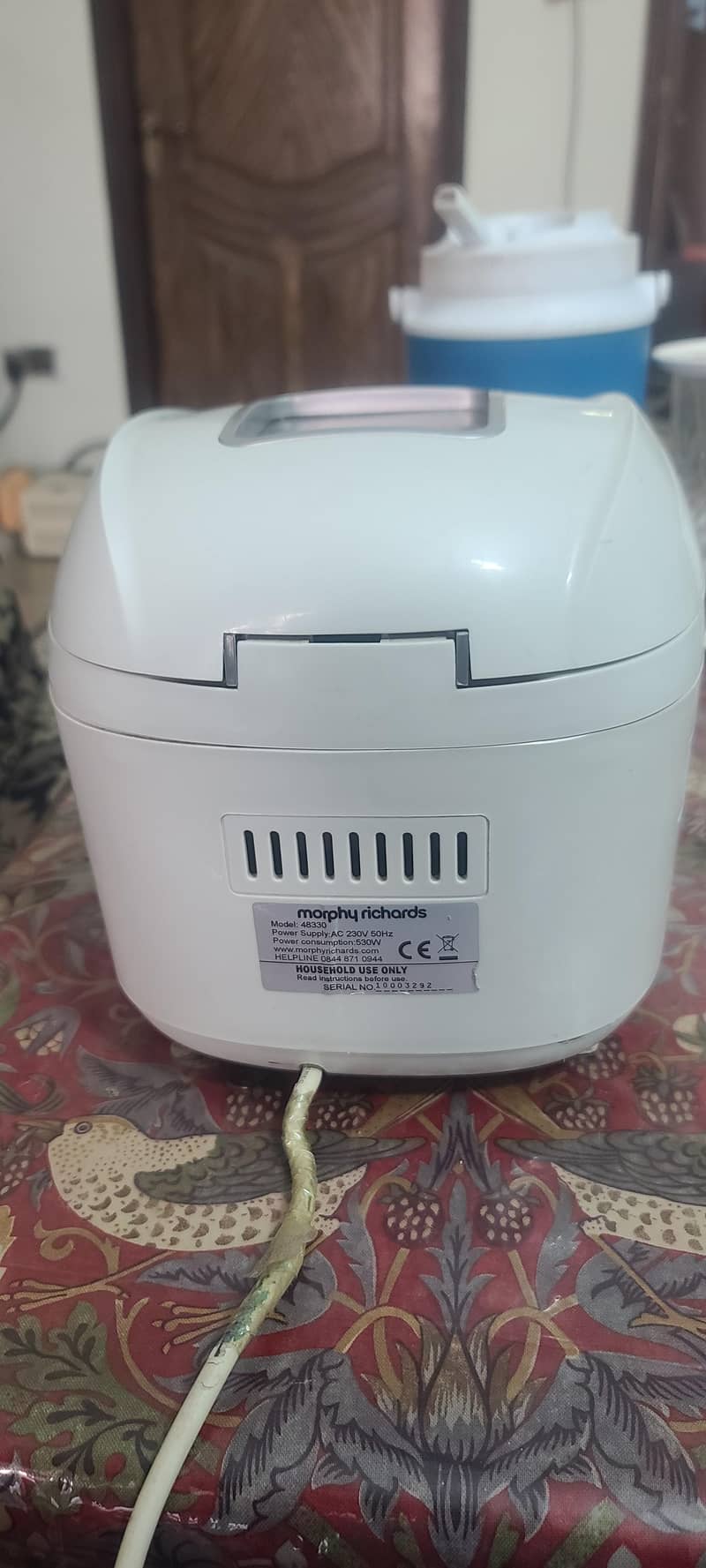 Murphy Richards bread maker 6
