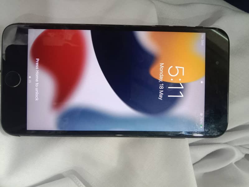 Apple iPhone 7 Plus 1