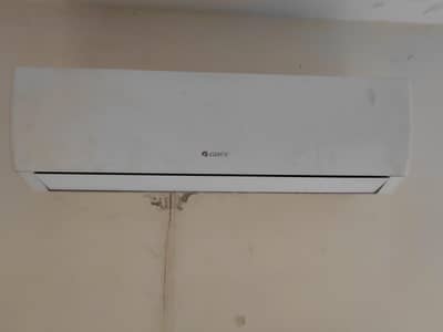 Gree 1.5 ton 2year used AC  sale