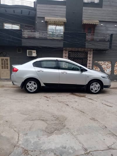 Sale of Honda City i-vtec 1300 cc model 2014