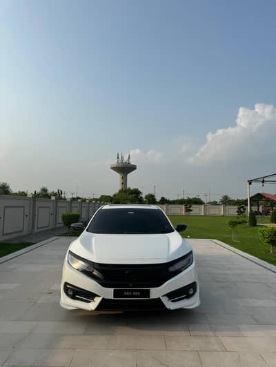 Civic Oriel UG