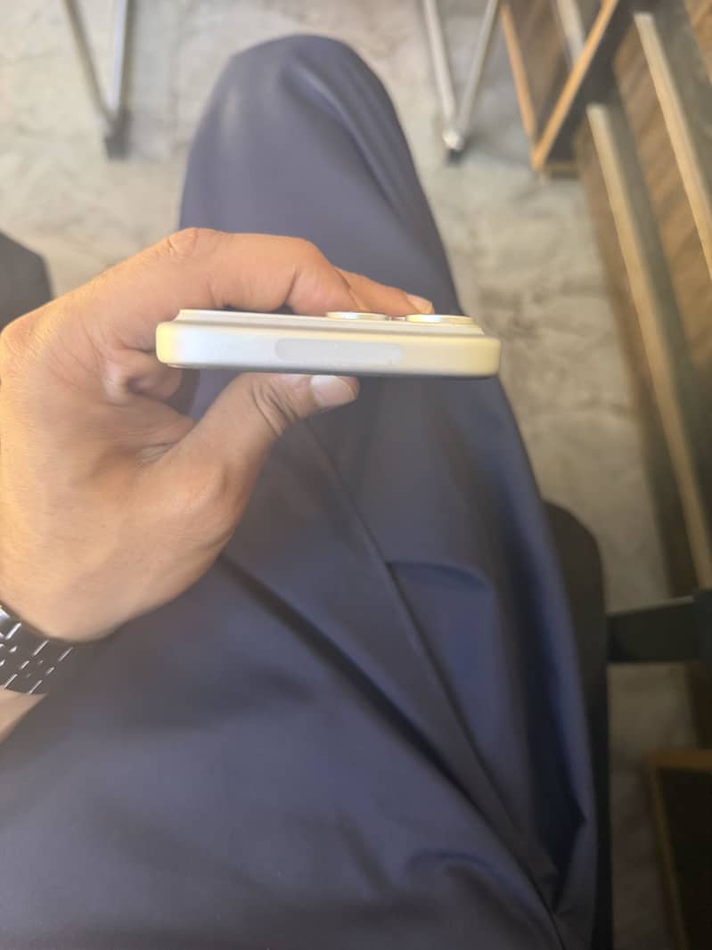 IPHONE 17 Pro max 5