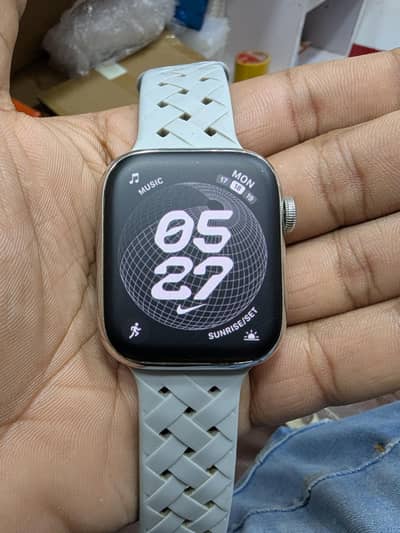 Apple wotch series 7 Silver stainless All ok 10/9 condition battery