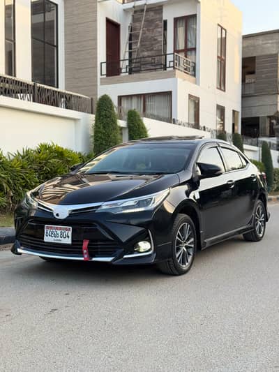 TOYOTA ALTIS GRANDE 1.8 BLACK ROOM