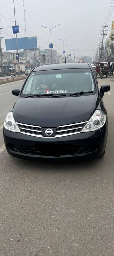 Nissan tida latio special edition full option keyless entry sports