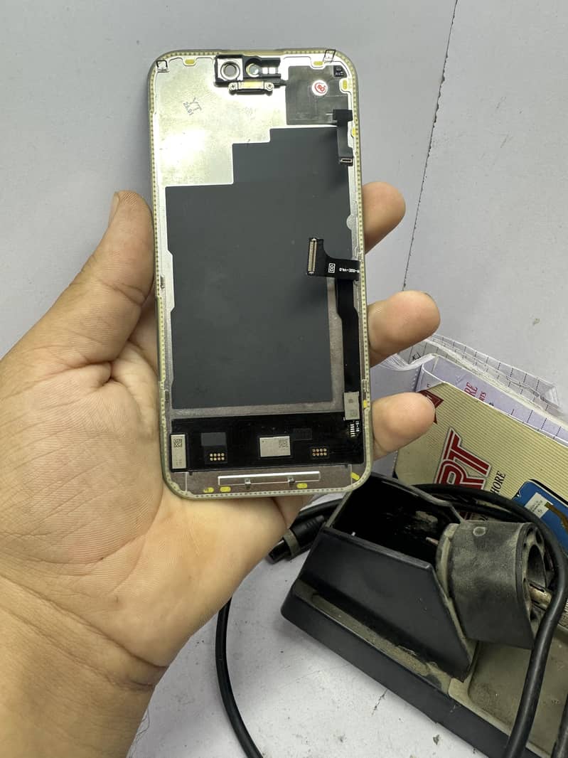 Iphone 15 pro panel 1
