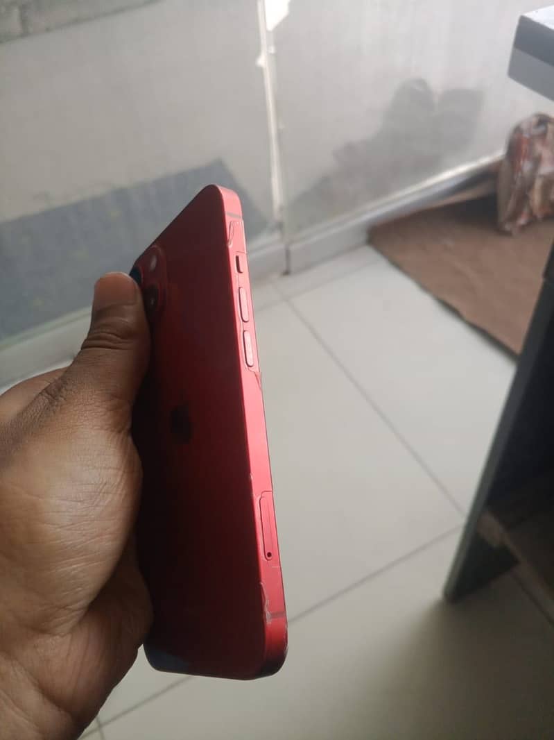 iPhone 13 2