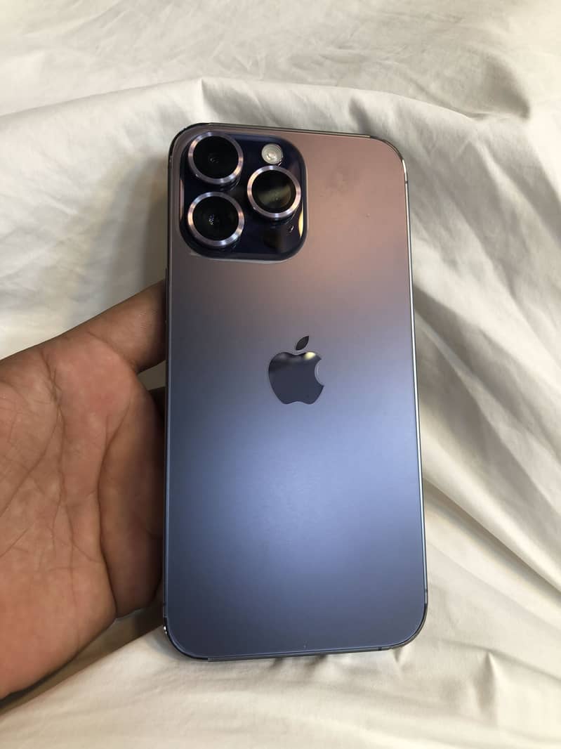 iPhone 14 Pro Max 1