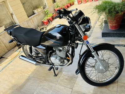 Suzuki GS 150