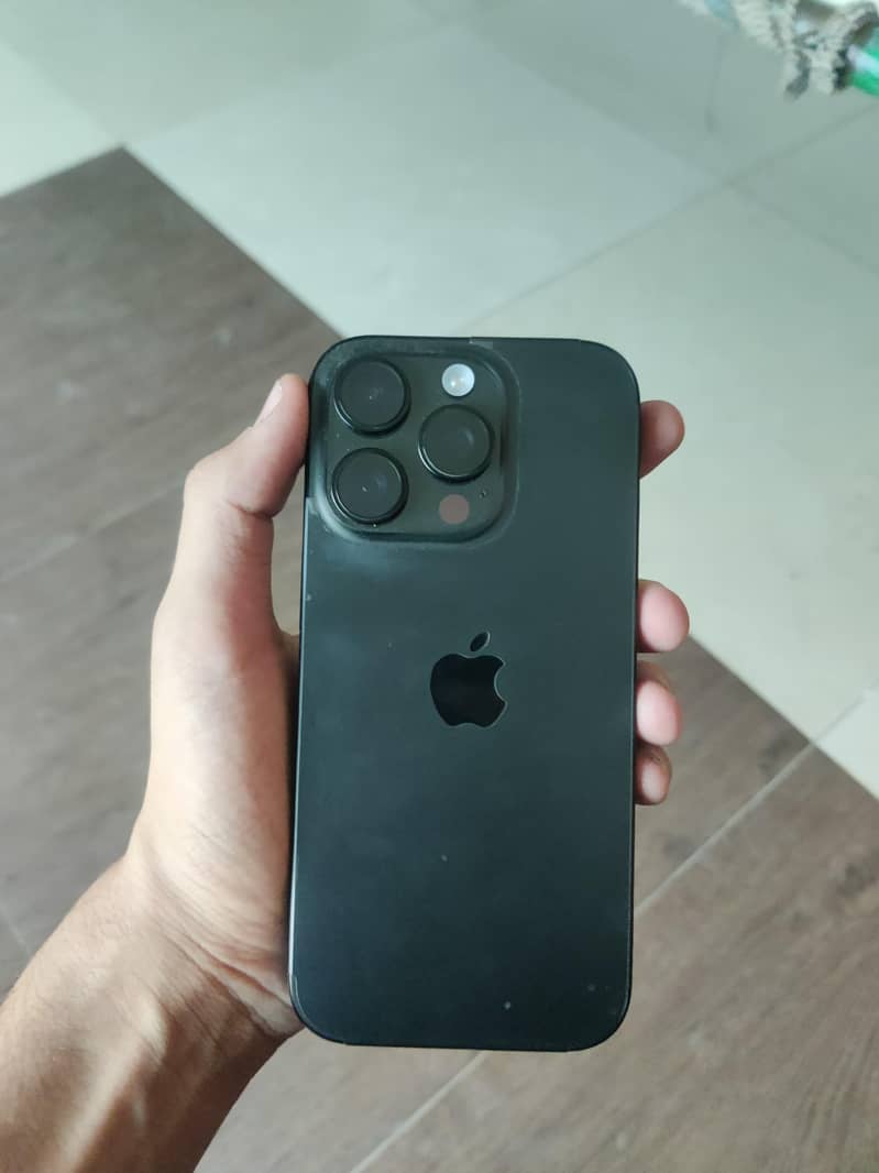 iphone 16pro with box 1